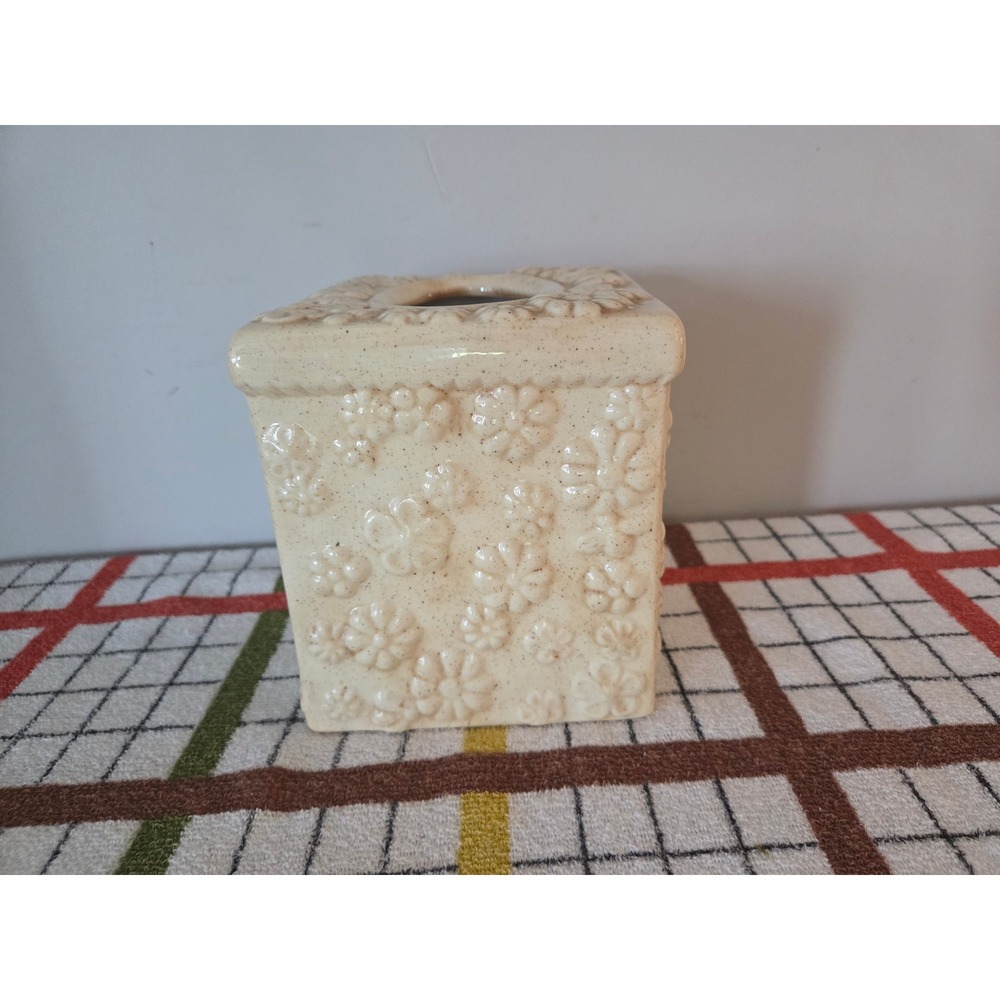 Vintage Ceramic Floral Tissue Box Cover Cream Daisy Embossed Square Holder